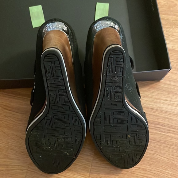 GUESS BRAND! WEDGES WITH BOW! Mint condition! - Picture 7 of 10